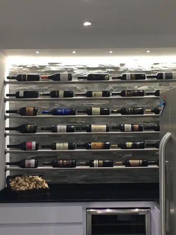 Cava de vinos en piedra cuarcita